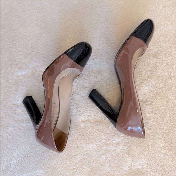 PRADA Cap-Toe Patent Leather Women’s Block Heel Pumps – size 7 - Picture 6 of 8